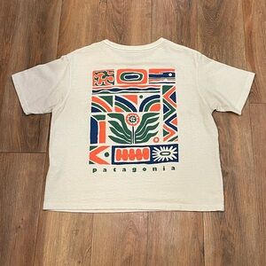 Patagonia Women’s Dawn to Dusk Easy Cut Responsibili-Tee